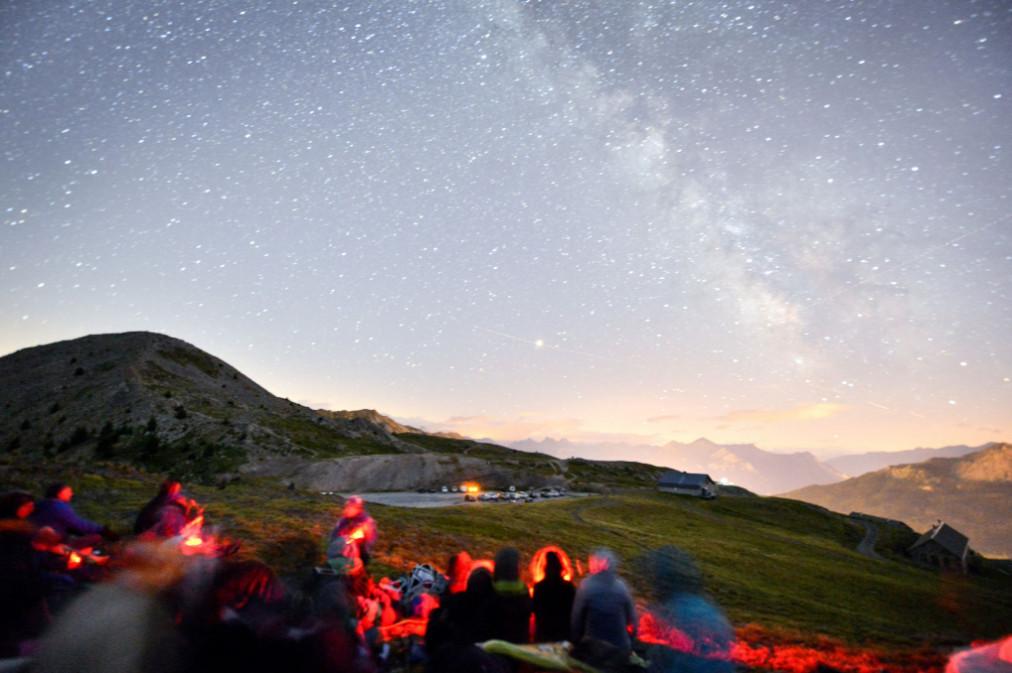 Regarder les étoiles