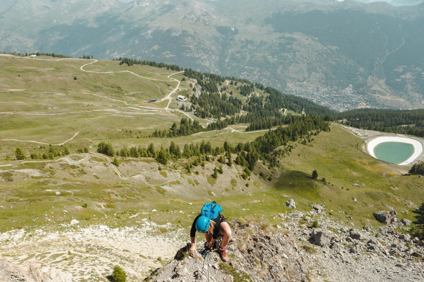 Hautes-Alpes : avec son mur d'escalade, Briançon peut désormais faire  rougir Pékin