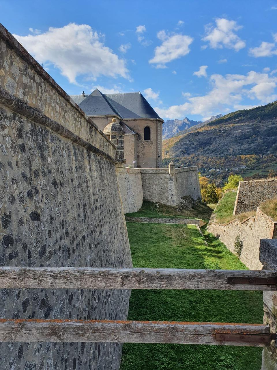 remparts-briancon-ete