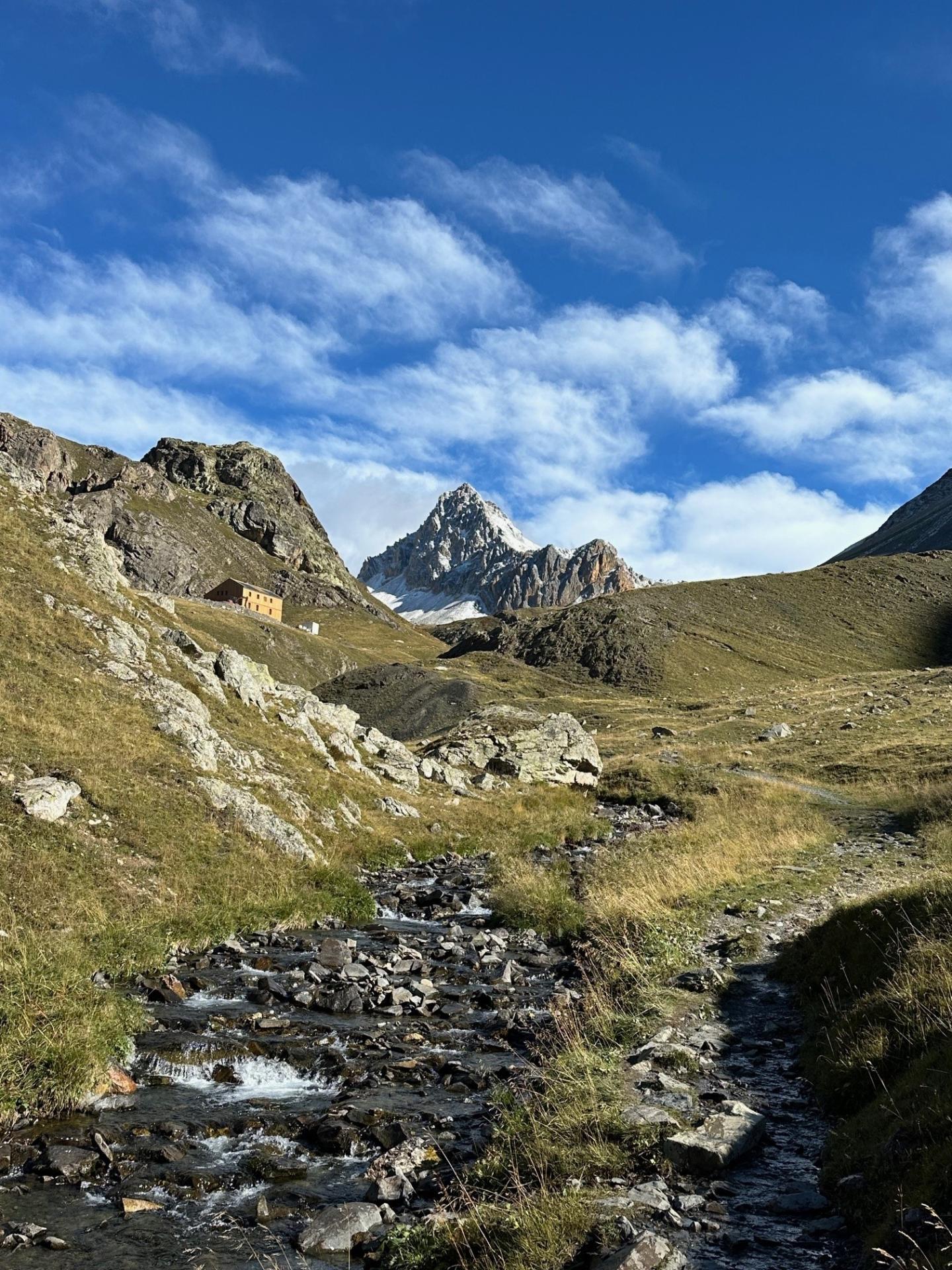 Refuge Clot des Vaches