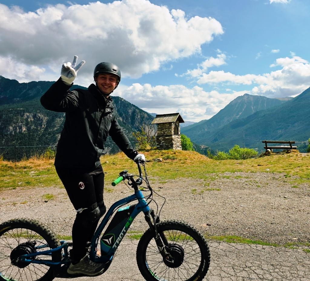 trottinette-adn-equipement-serrechevalier-serrechevalier