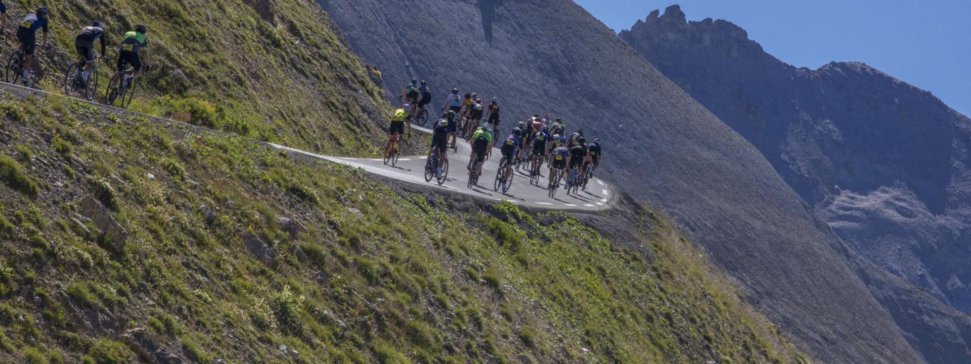 TOUR DE FRANCE 2022 - SERRE CHEVALIER BRIANCON -13