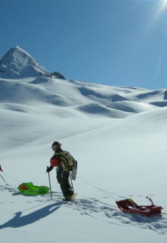 Bureau des Guides et Accompagnateurs de Briançon Bureau des Guides et Accompagnateurs de Briançon