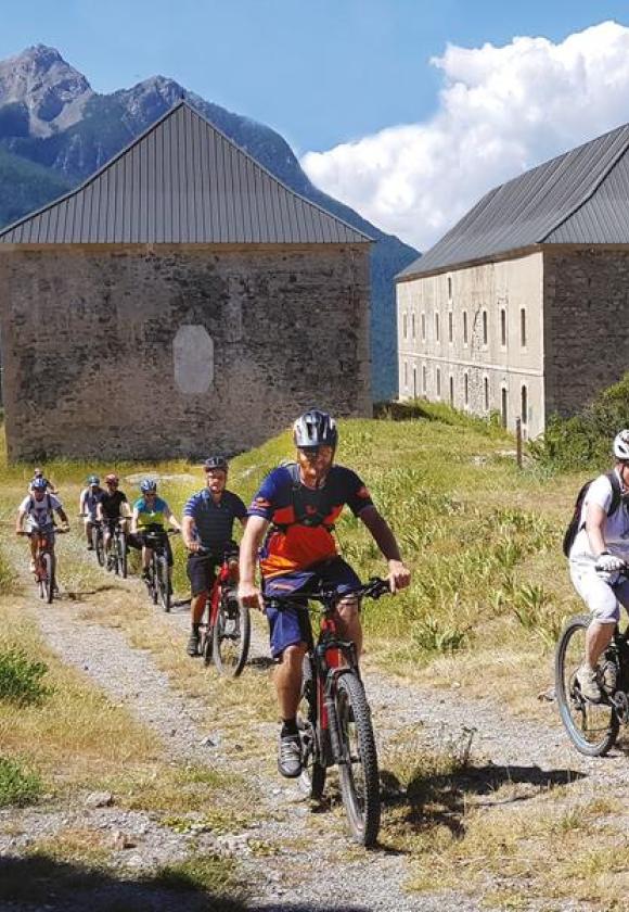 Les fortifications de Vauban en VTT à assistante électrique_Briançon