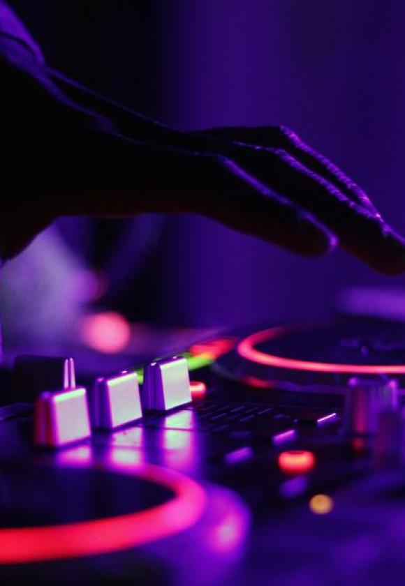 DJ résident au Playoff_Saint-Chaffrey