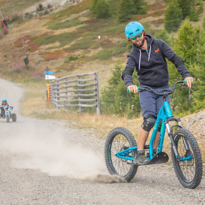 Trottinette tout terrain de descente