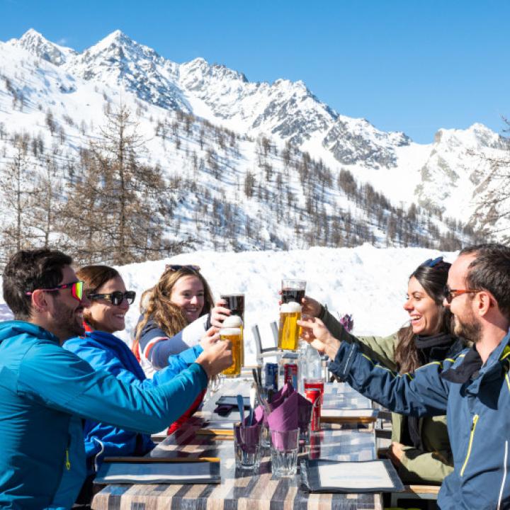 vacances-ski-entre-amis-serre-chevalier-briancon