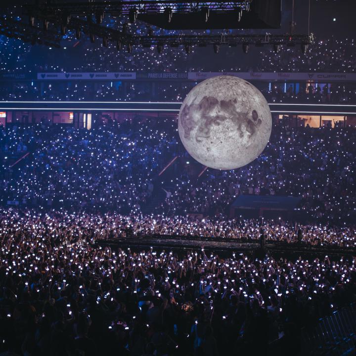 BIGFLOETOLI_PARISLADEFENSEARENA_APOLLINECORNUET