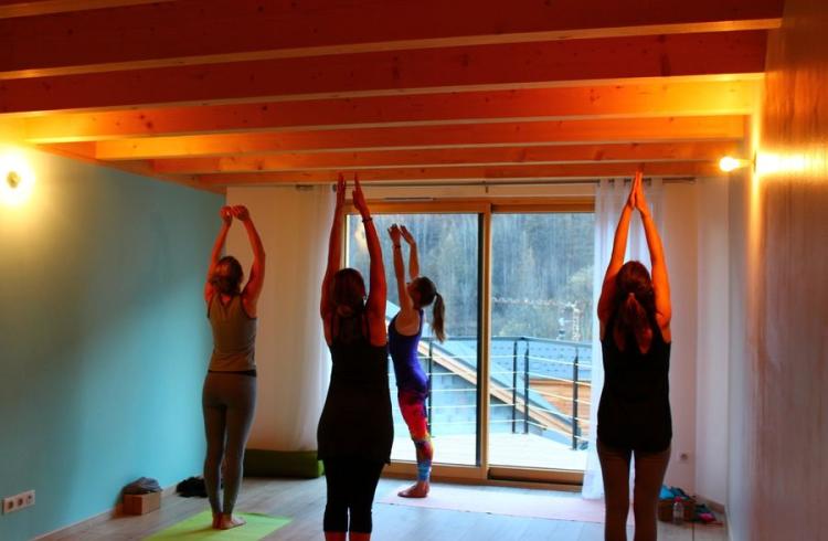 Ashtanga Vinyasa & Yin Yoga
