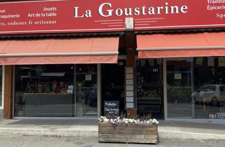 Nous vous accueillons alllée des boutiques à St Chaffrey.