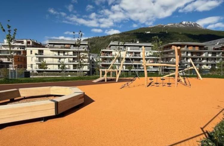 Aire de jeux - Rue Général Colaud_Briançon