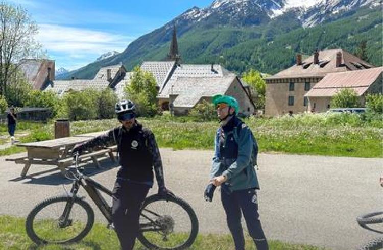 Découverte patrimoine de la vallée en VTT VAE_La Salle-les-Alpes