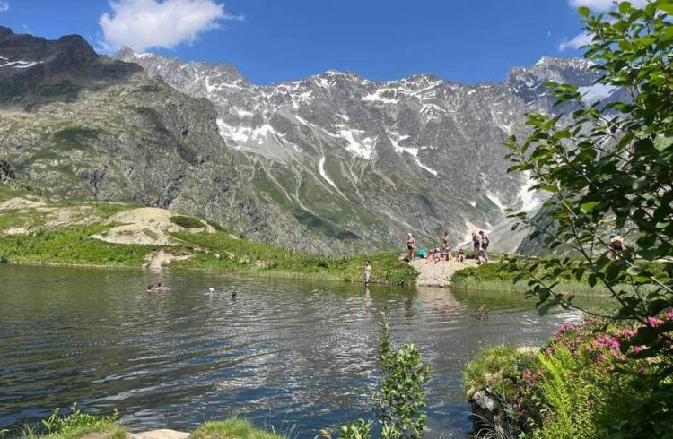 une (sur)fréquentation estivale en montagne ?