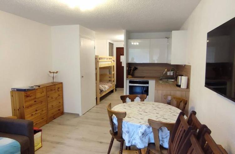 studio-cabine-galibier-chouk-1-salon-serre-chevalier-villeneuve