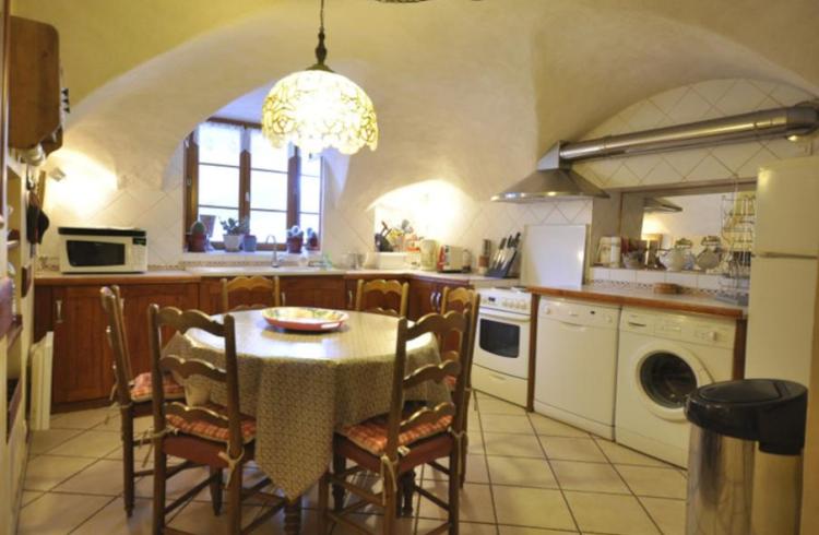 4-pieces-maison-vallon-cuisine-serre-chevalier-villeneuve