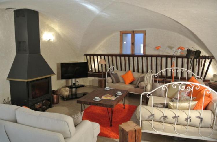 maison-de-grand-mere-salon-cri-gui-serre-chevalier-monetier