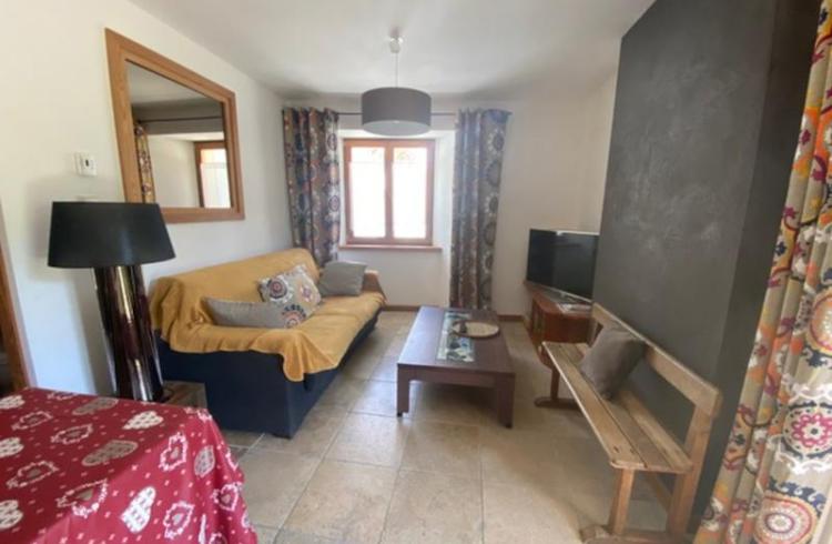 2-pieces-ecrin-lauze-maj-sch-1-salon-serre-chevalier-chantemerle