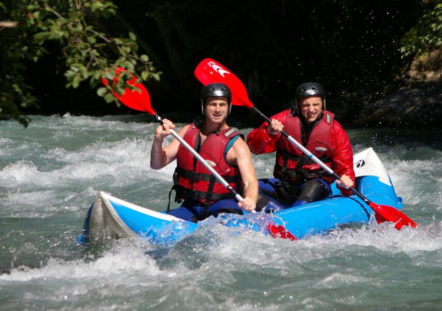 Kayak gonflable biplace à Serre Chevalier
