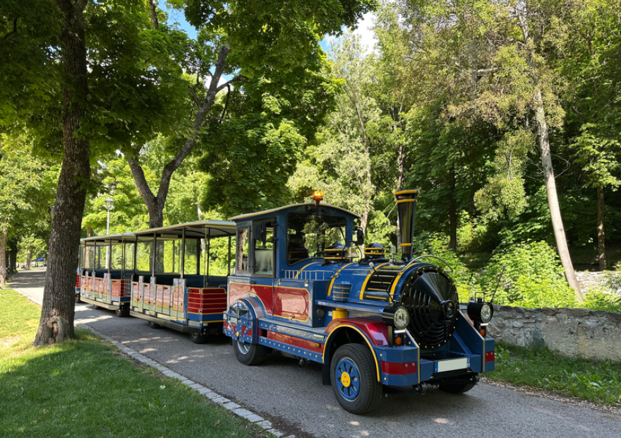Le petit train de Briançon_Briançon