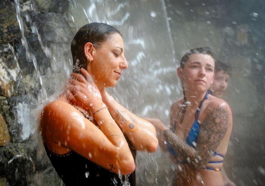 Spa La Rotonde - Cascade de la Rotonde à 42°c