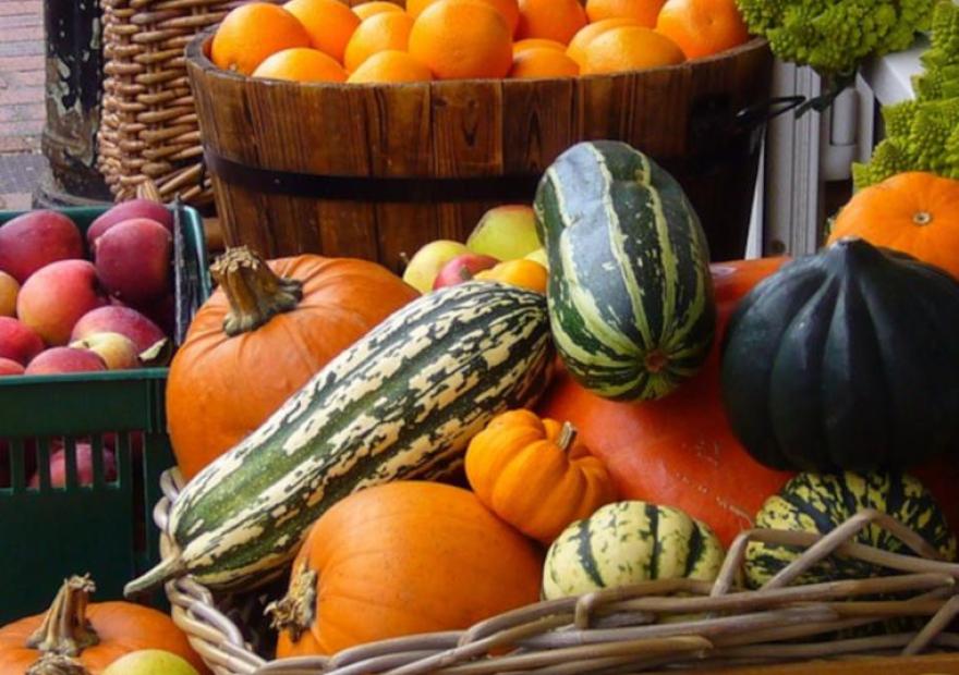 Marché hebdomadaire de Villeneuve - Hiver_La Salle-les-Alpes