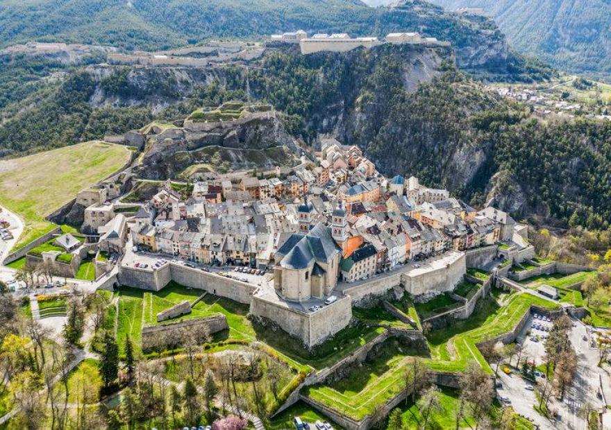 Visite : Cité Vauban en compagnie des Régiments du passé_Briançon