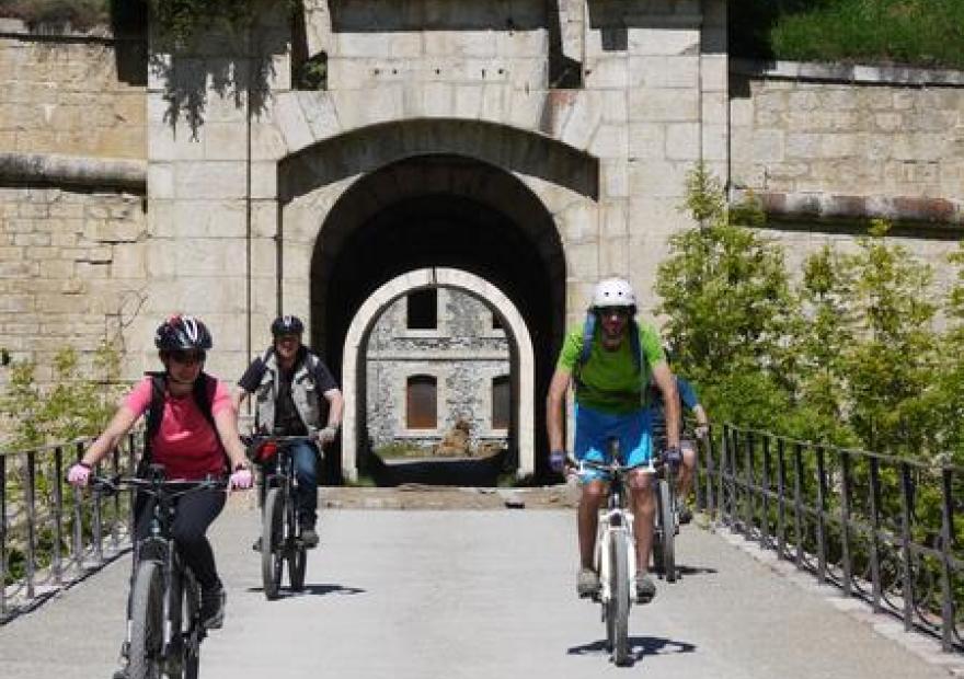 Les fortifications de Vauban en VTT à assistante électrique_Briançon