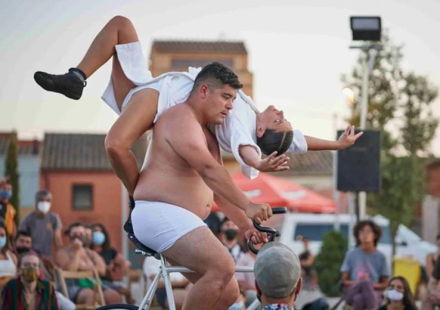 Mentir-lo-minimo Cirque minimaliste