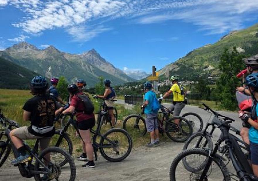 Découverte patrimoine de la vallée en VTT VAE_La Salle-les-Alpes