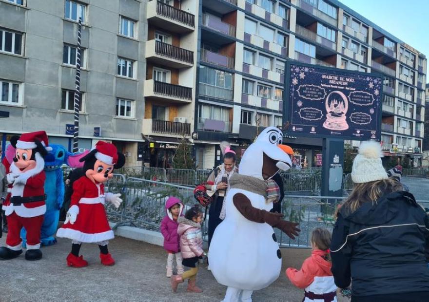 Parade Christmas Car_Briançon