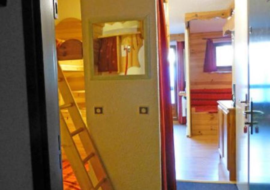studio-cabine-aiglon-alb-couloir-serre-chevalier-villeneuve