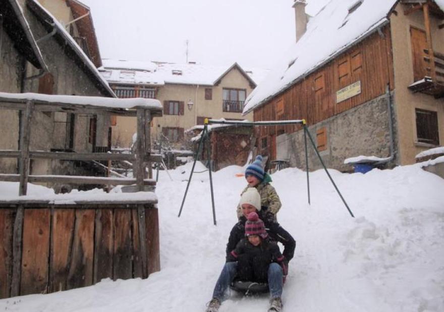 3-pieces-arn-jardin-hiver-serre-chevalier-chantemerle