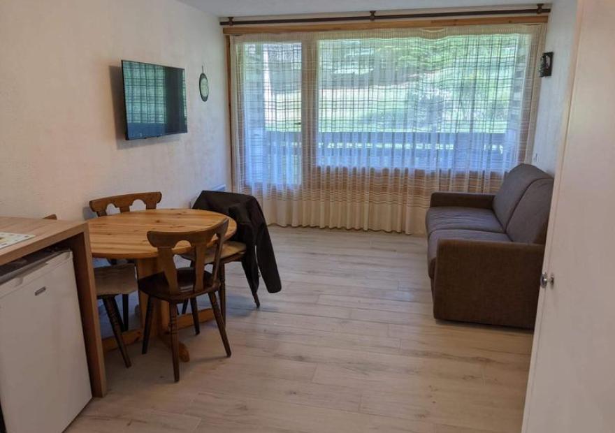 studio-cabine-galibier-chouk-6-salon-serre-chevalier-villeneuve