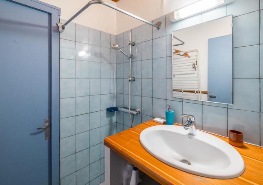 2-pieces-le-verger6-salle-eau-serre-chevalier-chantemerle