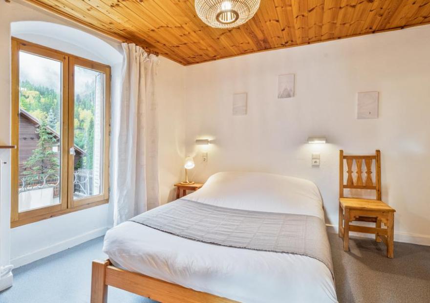 2-pieces-le-verger3-3-lit-double-serre-chevalier-chantemerle