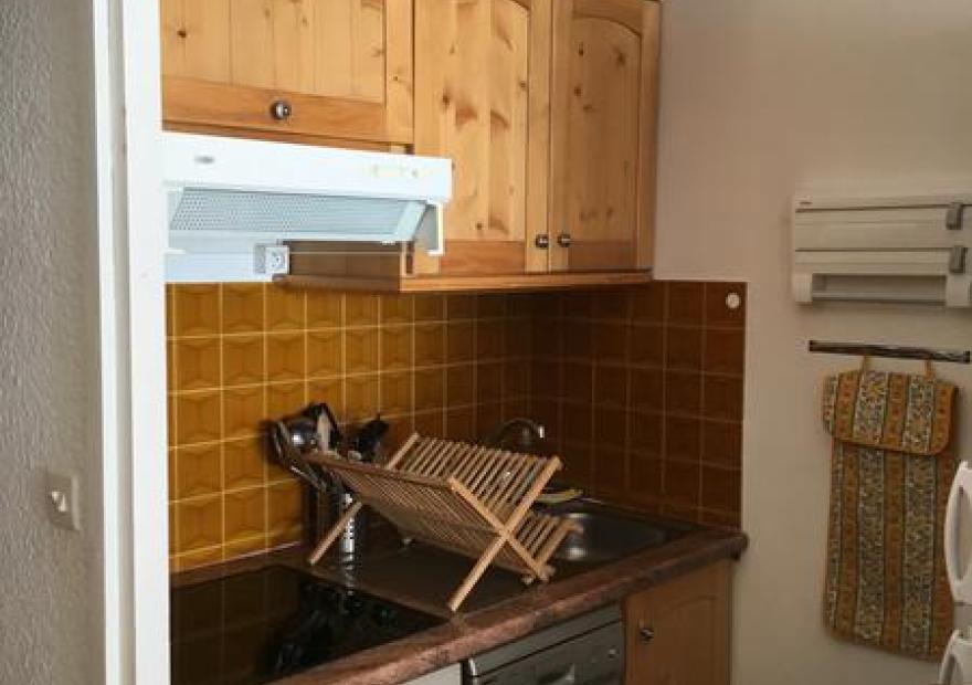 studio-cabine-aigle-noir-jan-4-cuisine-serre-chevalier-villeneuve