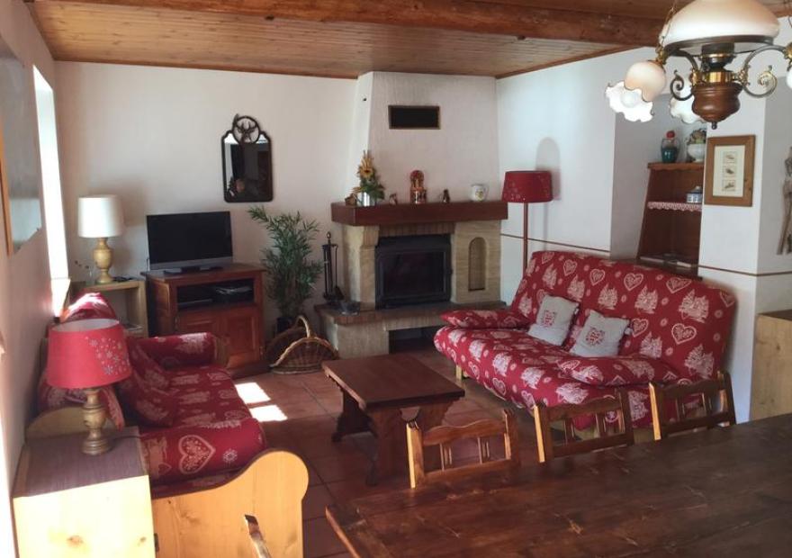 4-pieces-guey-salon1-serre-chevalier-villeneuve