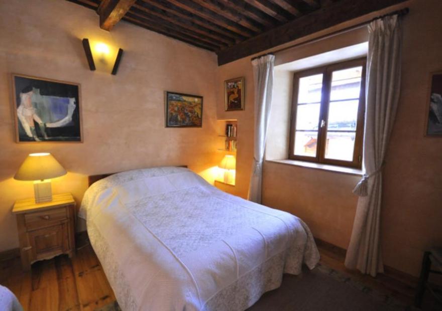 4-pieces-maison-vallon-lit-double1-serre-chevalier-villeneuve