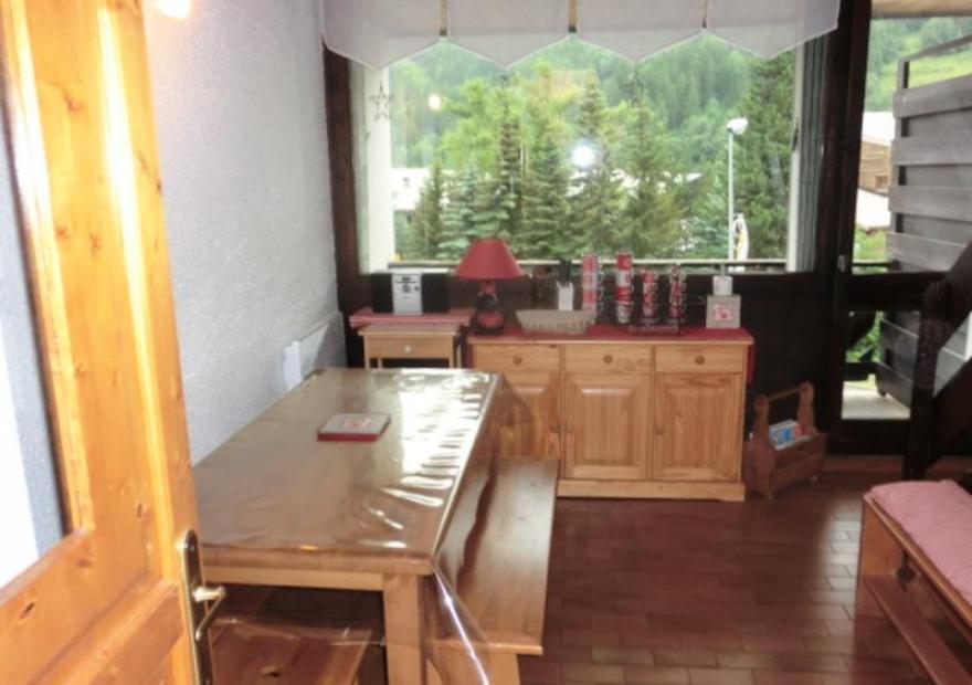 2-pieces-cabine-val-st-bernard-thie-2-cuisine-serre-chevalier-chantemerle