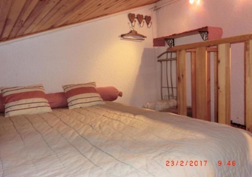 2-pieces-cabine-val-st-bernard-thie-lit-double1-serre-chevalier-chantemerle