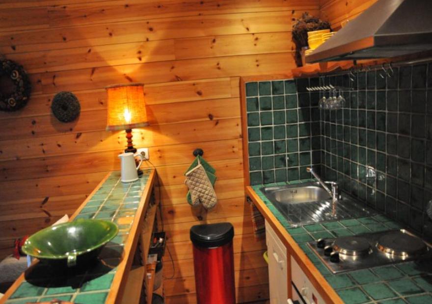 2-pieces-le-balcon-cuisine-gad-serre-chevalier-villeneuve