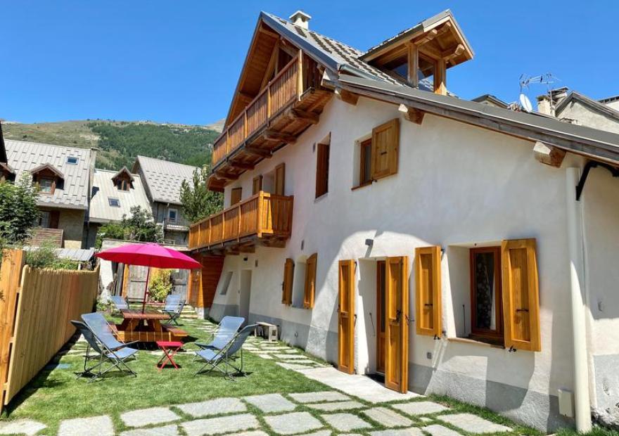 3-pieces-mezzanine-pic-blanc-potie-1-ete-serre-chevalier-monetier