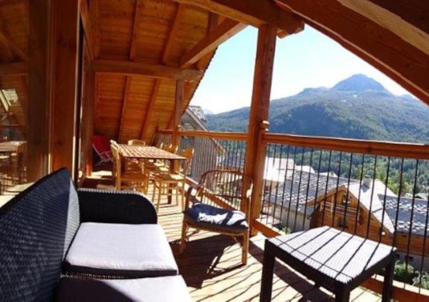 5-pieces-ecrin-ardoise-maj-sch-balcon-serre-chevalier-chantemerle
