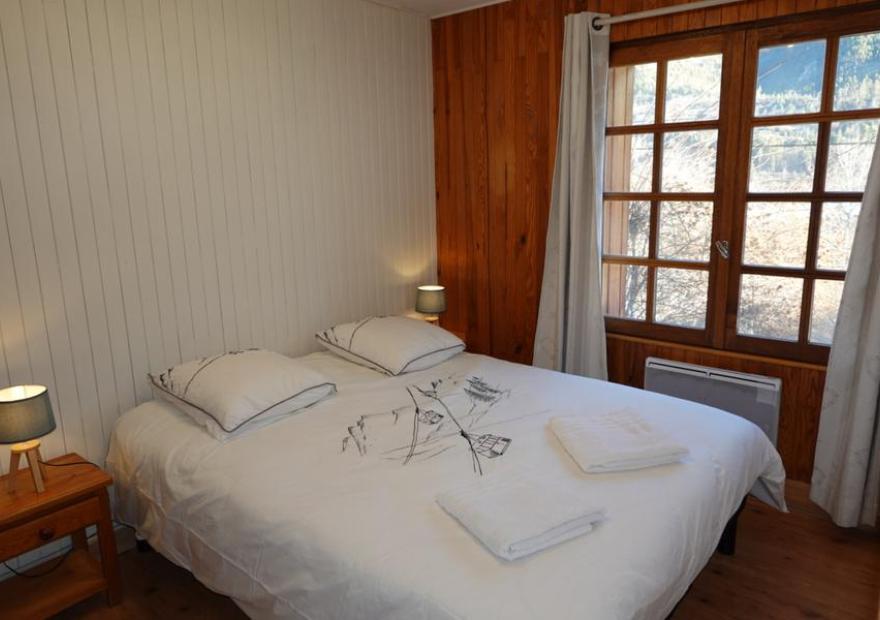 chalet-le-mont-milo-chambre-double-1-serre-chevalier-briancon