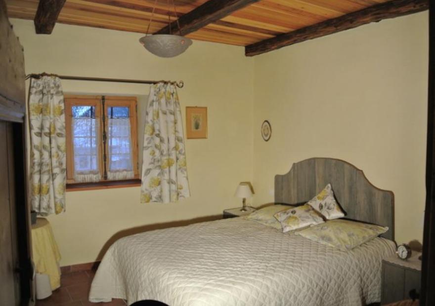 maison-de-grand-mere-chambre-double2-cri-gui-serre-chevalier-monetier