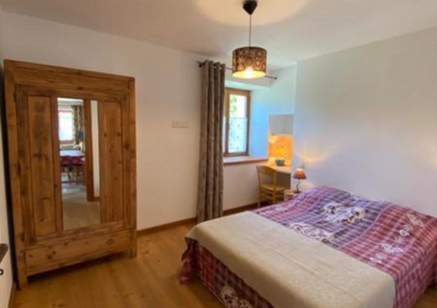 2-pieces-ecrin-lauze-maj-sch-9-chambre-serre-chevalier-chantemerle
