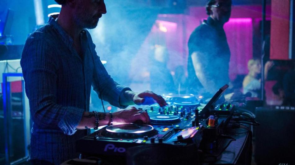 Soirée DJ à la grotte_La Salle-les-Alpes