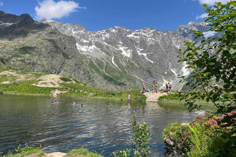 une (sur)fréquentation estivale en montagne ?